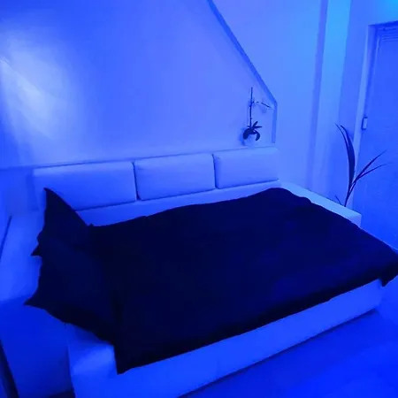 Pool And Jacuzzi Luxury *