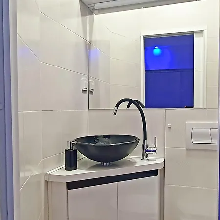 Pool And Jacuzzi Luxury *