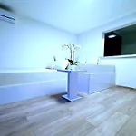 Daire Pool And Jacuzzi Luxury *