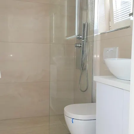 Pool And Jacuzzi Luxury 아파트 마툴지