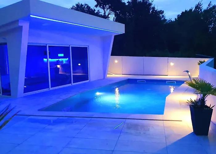 Pool And Jacuzzi Luxury Matulji