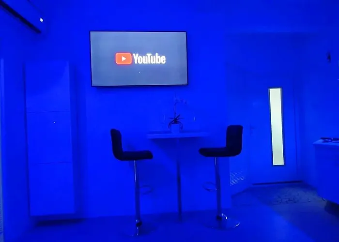 Pool And Jacuzzi Luxury